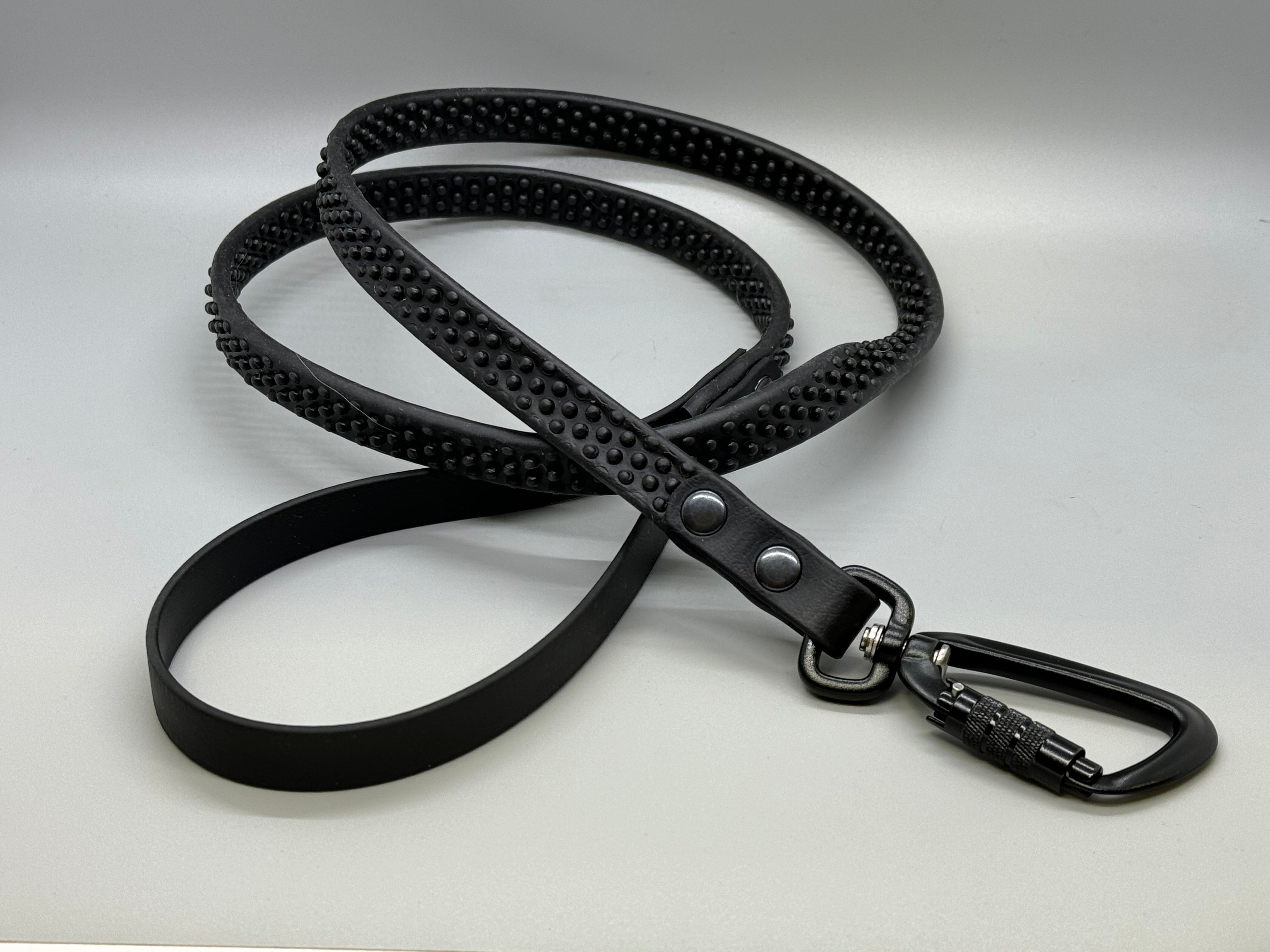 Super Heavy Duty BioThane Clamping Leash For Dogs - Center Buckle, Made In Germany